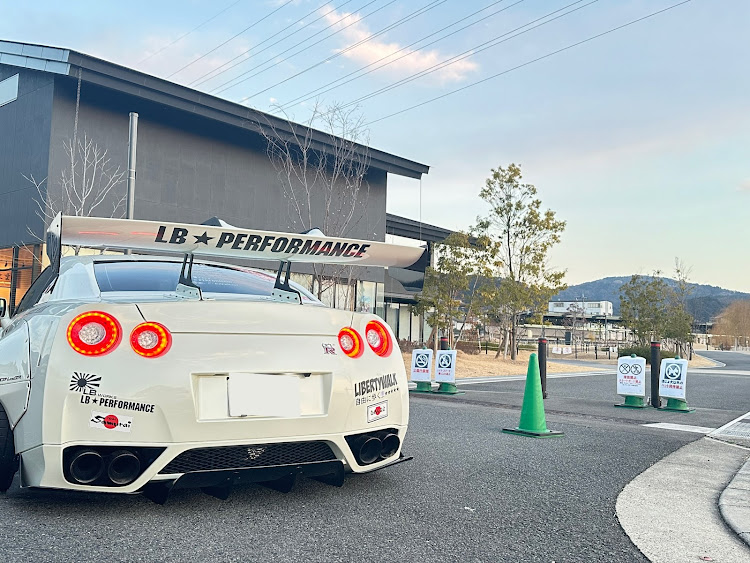 リバティーウォークのGTR R35