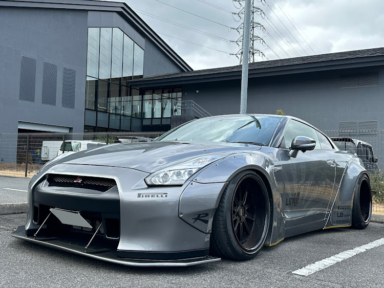 リバティウォークのGTR R35