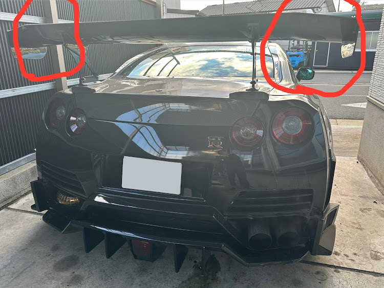 黒のGTR R35