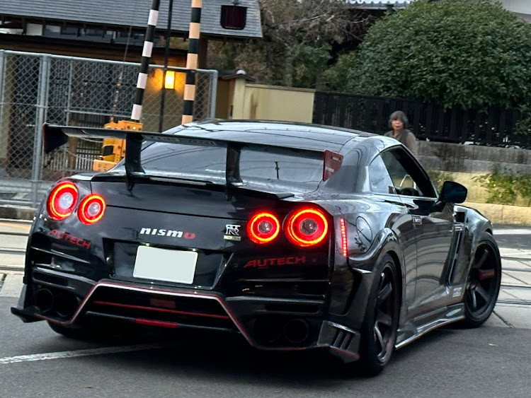 黒のGTR R35